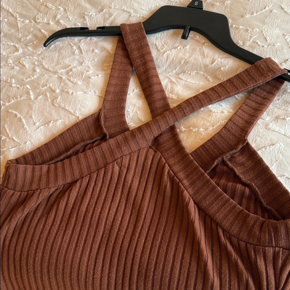 Red Haute Brown Ribbed Tank Top - Picture 2 of 4